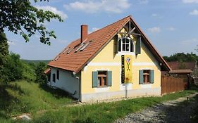 Stilvolles Landhaus Im Dreilaendereck